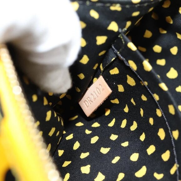 LOUIS VUITTON Vernis Yayoi Kusama Pochette Accessoires Jaune - Picture 14 of 15